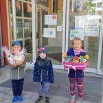 [(c): Kita Sonnenschein]