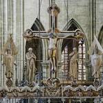 Leid, Tod und Sieg an der Triumphkreuzgruppe des Domes Leid, Tod und Sieg an der Triumphkreuzgruppe des Domes