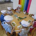 foto-03-„In der Kinderbäckerei – Kleine Köche in der Kita Regenbogen“.JPG
