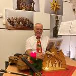 Karsten Ecksturm verbreitet am 6. und 16. Dezember Adventsstimmung im Bibliothekskeller