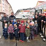 Freude über den Spatenstich bei den kleinen und großen Halberstädtern