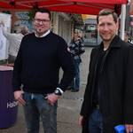 Geschäftsführer Tobias Siebert und Oberbürgermeister Daniel Szarata am Informationsstand zum Tag der Städtebauförderung