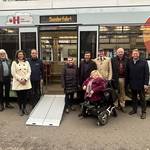 Barrierearmes Reisen in Halberstadt: HVG nimmt neue Klapprampen an Straßenbahnen in Betrieb