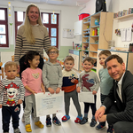 Sternsinger erhalten Spendengeld des Hilariusmahls Sternsinger erhalten Spendengeld des Hilariusmahls