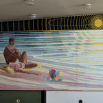 Ausschnitt Mosaik im ehemaligen Stadtcafé am Breiten Weg in Halberstadt „Stiller Abend am Ufer“ von Pia und Walter Ebeling, 1962/63